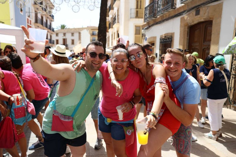 Fogueres de Xàbia: dia de les quintades, gust de tindre gust Fogueres de Xàbia: dia de les quintades, gust de tindre gust